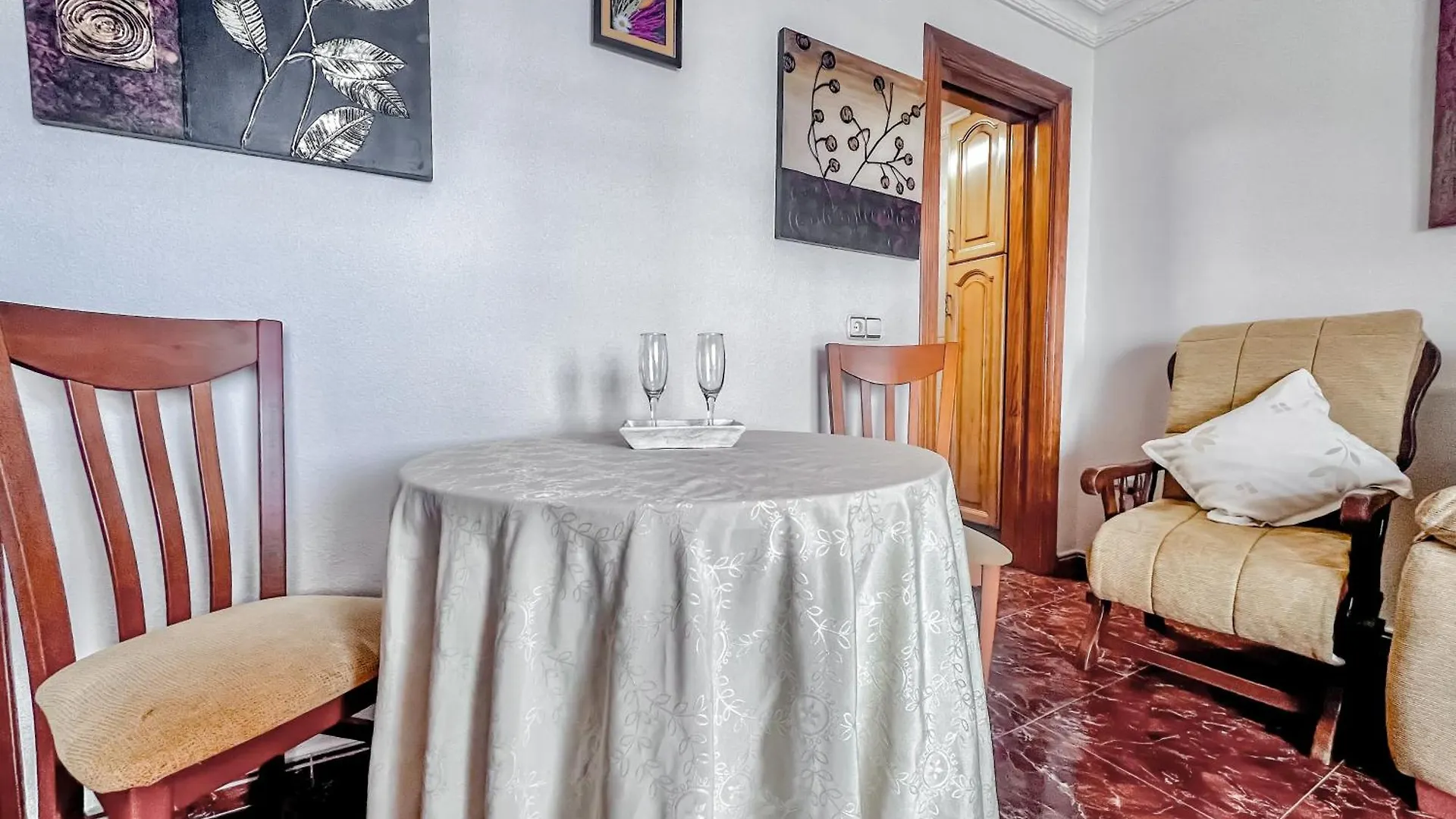 Cd-2355 One Bedroom Apartment Torre Del Mar